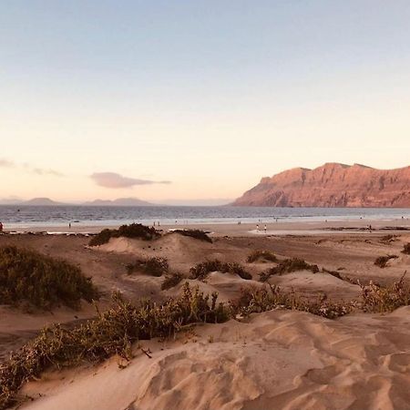 ホテル Casa Bianca Caleta De カレタ・デ・ファマラ エクステリア 写真