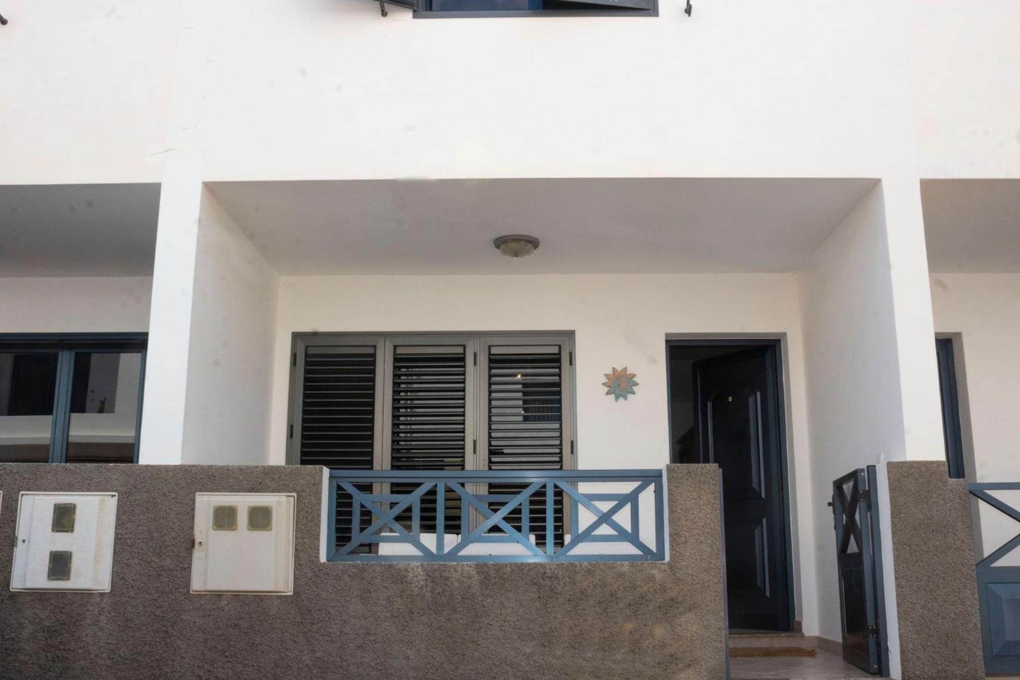 ホテル Casa Bianca Caleta De カレタ・デ・ファマラ エクステリア 写真